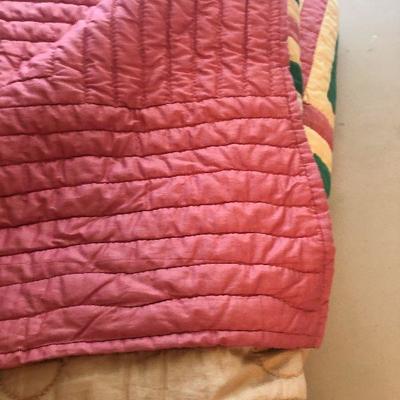 B29: Multicolor Vintage Quilt 80x96