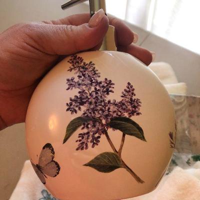 B32: Lenox Butterfly Shower Curtain, Rings, Towels and More