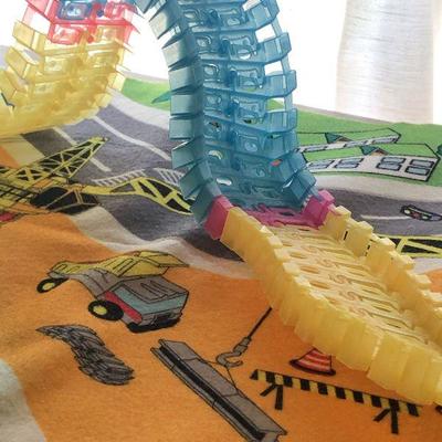 B33: Toy cars, Trucks, Tracks and More