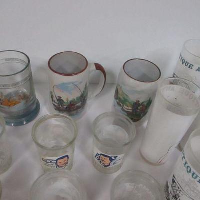 Lot 127 - Collectible Glasses - Birds - Racing - Automobile