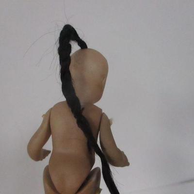 Lot 134 - Collectible Dolls - O