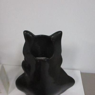 Lot 162 - Cat Bookends & Dog Decor