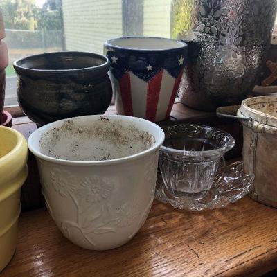 F57: Small Planters Lot