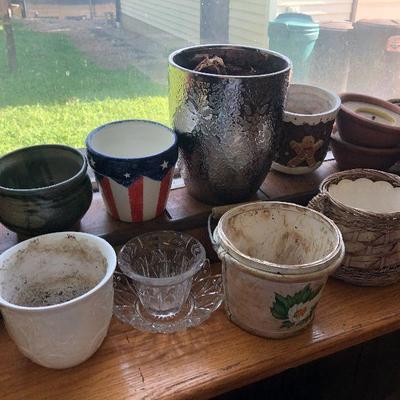 F57: Small Planters Lot