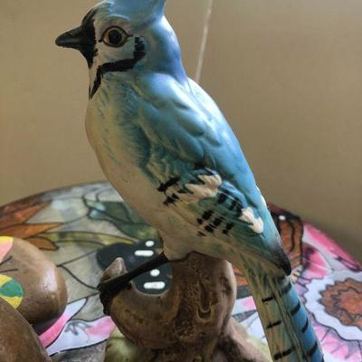 F58: Garden Patio Decor and Small Plant Table