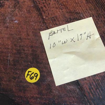 F69: Vintage Wood Whiskey Keg Iron Banded Barrel Chicago Bung 