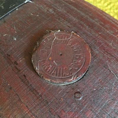 F69: Vintage Wood Whiskey Keg Iron Banded Barrel Chicago Bung 