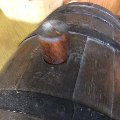 F70: Large Wood Whiskey Wood Barrel with Tap & Stand