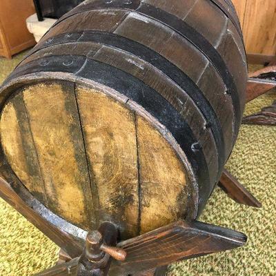 F70: Large Wood Whiskey Wood Barrel with Tap & Stand