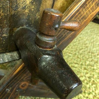 F70: Large Wood Whiskey Wood Barrel with Tap & Stand