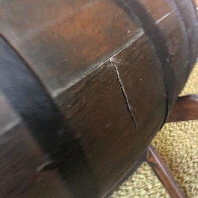 F70: Large Wood Whiskey Wood Barrel with Tap & Stand