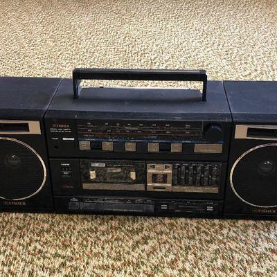 F76: Vintage Fisher Radio