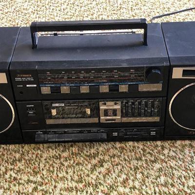 F76: Vintage Fisher Radio