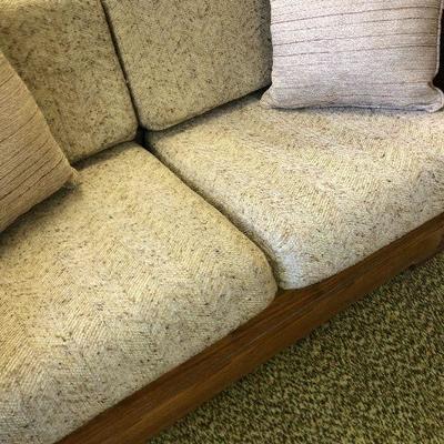 F79: This End Up Retro Love Seat Couch