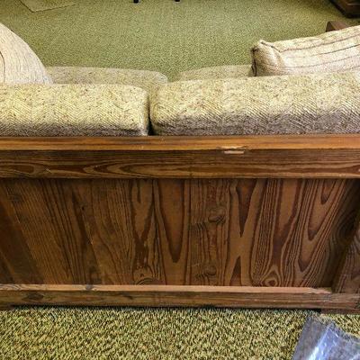 F79: This End Up Retro Love Seat Couch