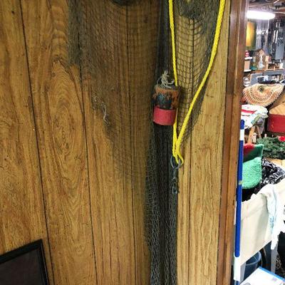 F83: Nautical Net Decor