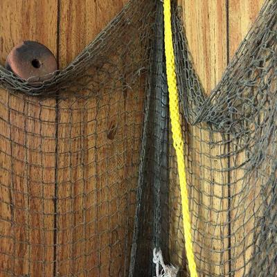 F83: Nautical Net Decor