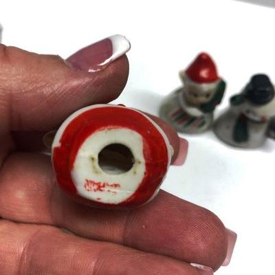 C28: Vintage Tiny Japan Figurines. 