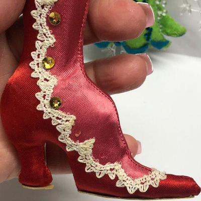 C45: Vintage Christmas Ornaments