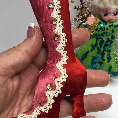 C45: Vintage Christmas Ornaments