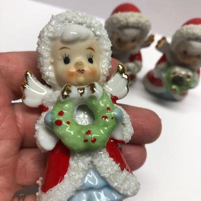 C36: Vintage Angels with Wreaths Made in Japan