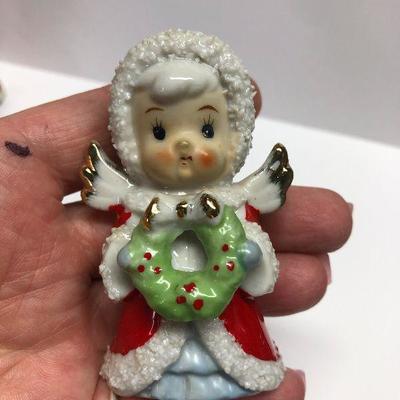 C36: Vintage Angels with Wreaths Made in Japan