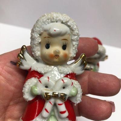 C36: Vintage Angels with Wreaths Made in Japan