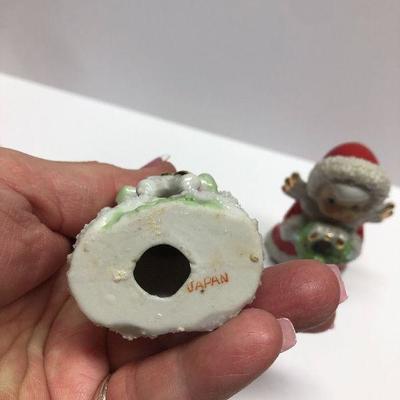 C36: Vintage Angels with Wreaths Made in Japan