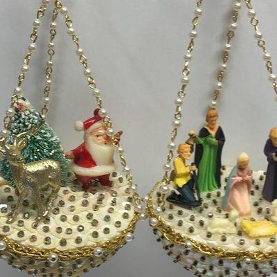 C44: Vintage Hanging Ornaments Santa and More