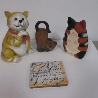 Lot 168 - Collection Of Adorable Wooden Cats