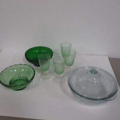 Lot 174 - Green & Blue Bowls & Glasses  
