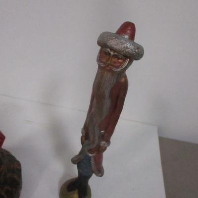 Lot 175 - Decorative Cherubs & Christmas Decor