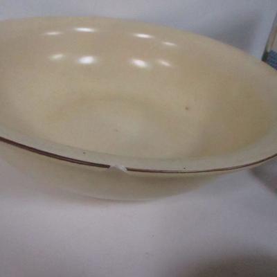 Lot 180 - Home Decor Kitchen Items