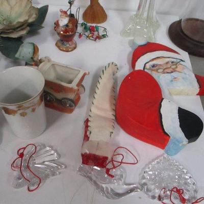 Lot 181 - Home Decor Items