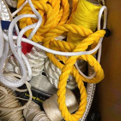 W5: Box Lot of Rope