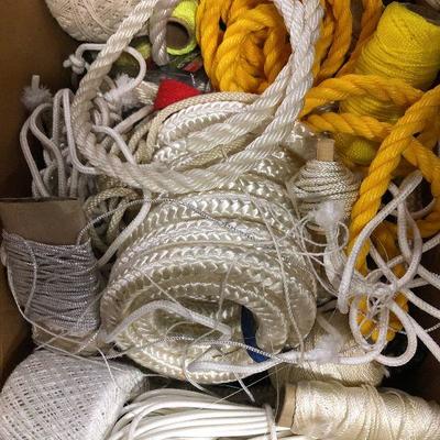W5: Box Lot of Rope