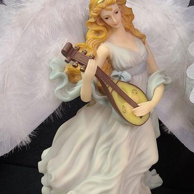 C12: Large Fiber Optic Angels