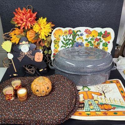 C18: Fall Table Decorations and Turkey Pan