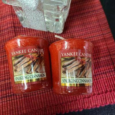 C19: Holiday Candle Lot