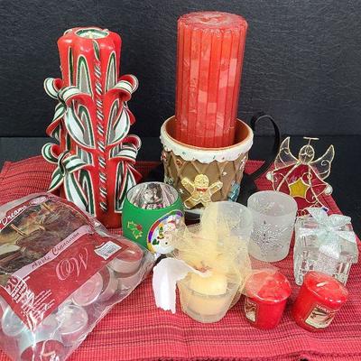 C19: Holiday Candle Lot