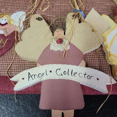C20: Angel Placemats and Angel Collector Sign