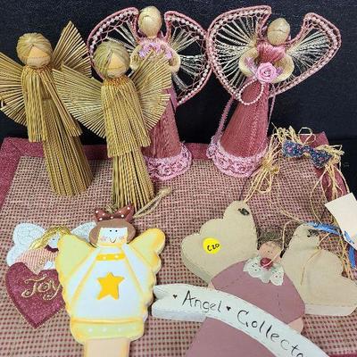 C20: Angel Placemats and Angel Collector Sign