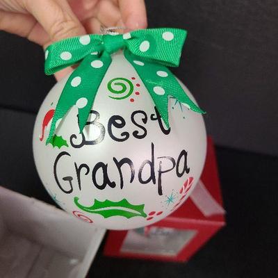 C23: Nana and Grandpa Ornaments