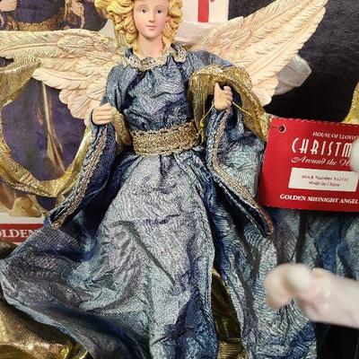 C225: Precious Moments Ornaments and More