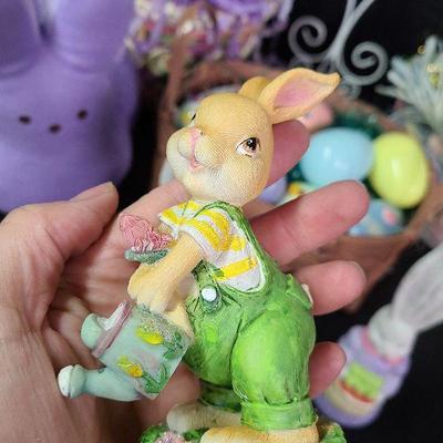 C226: Easter Baskets, Bunnies and More