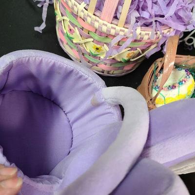 C226: Easter Baskets, Bunnies and More