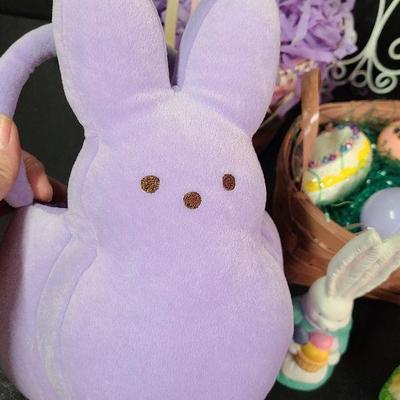 C226: Easter Baskets, Bunnies and More