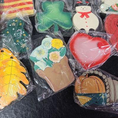 C233: Lillian Vernon Seasons Wood Plaques