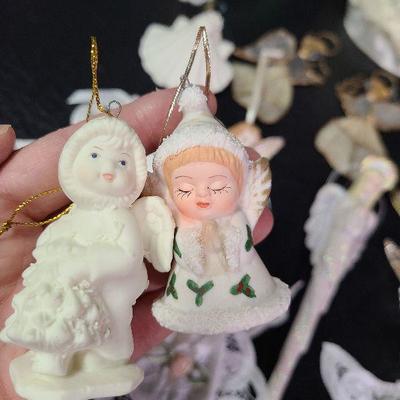 C236: Lace Angels and More