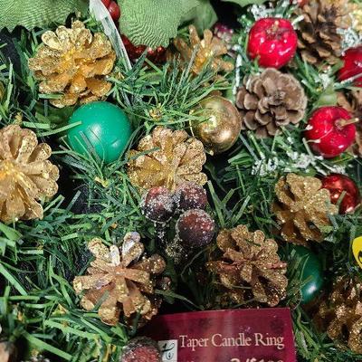 C238: Candle Wraps and Pinecone Holiday Centerpiece